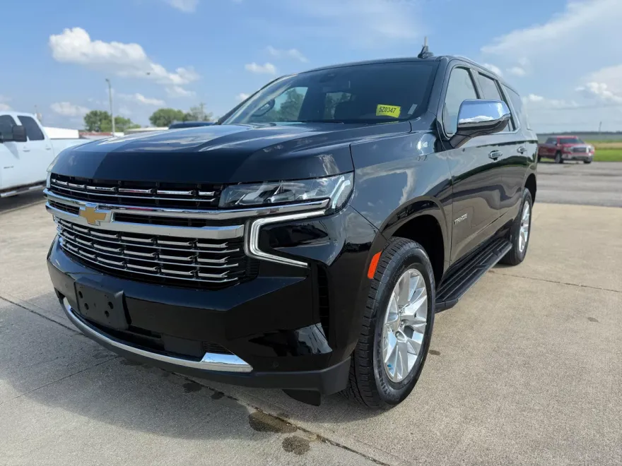 2022 Chevrolet Tahoe Premier photo 1