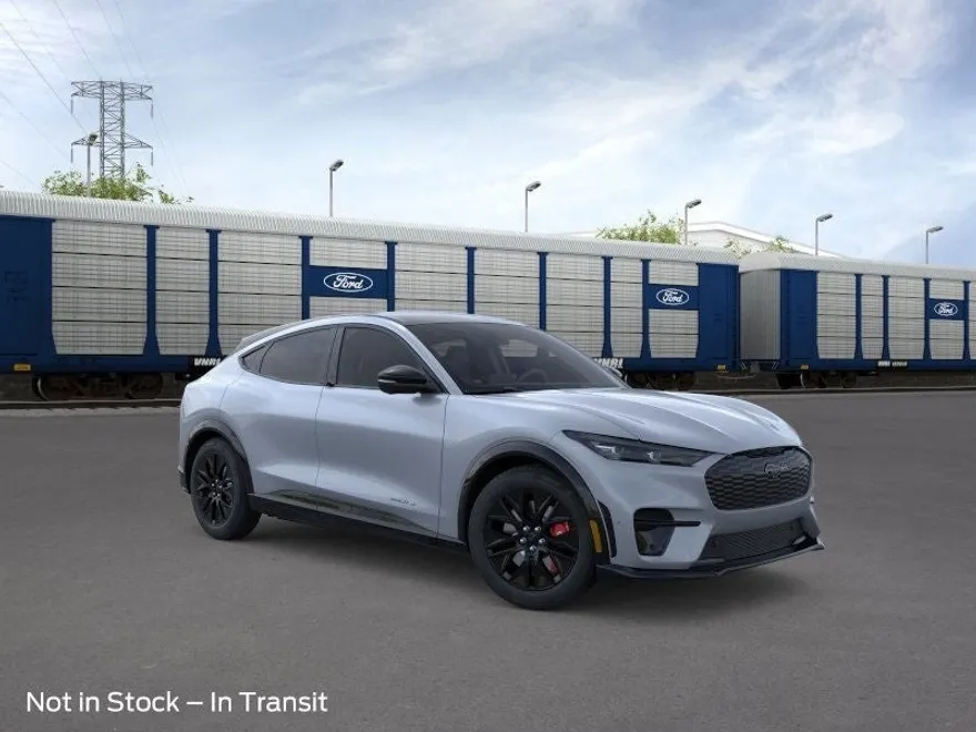 2025 Ford Mustang Mach-E Premium photo 1