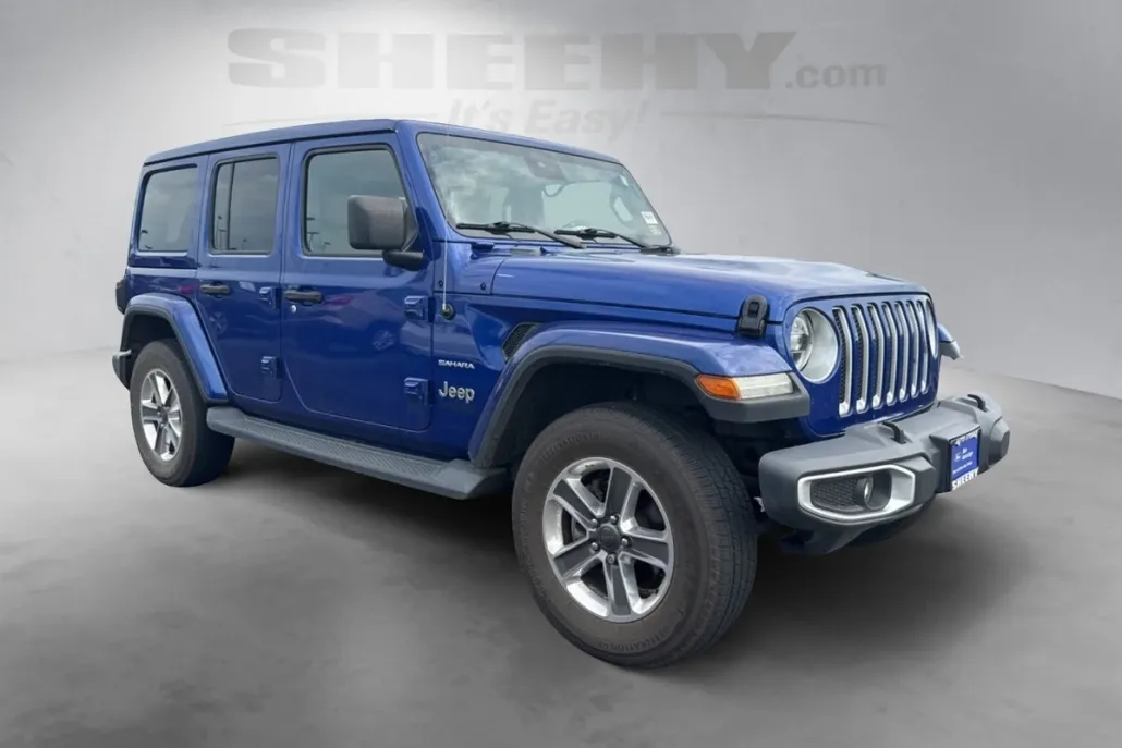 2020 Jeep Wrangler Unlimited Sahara photo 1