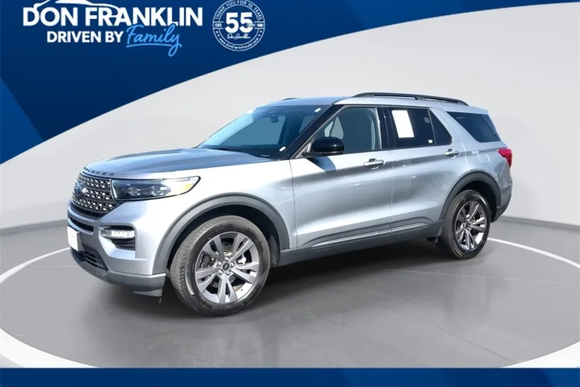 2022 Ford Explorer XLT photo 1