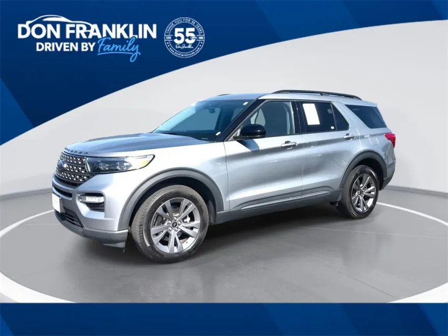 2022 Ford Explorer XLT photo 1