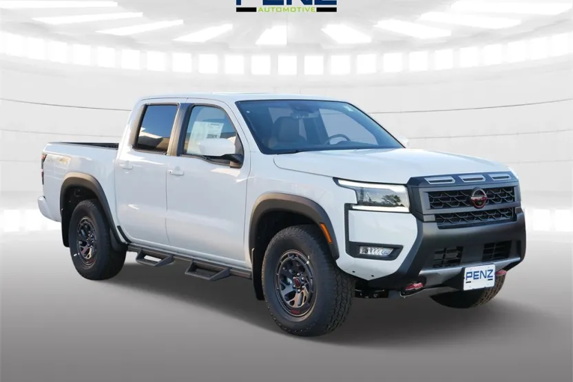 2026 Nissan Frontier Crew Cab PRO-4X photo 1