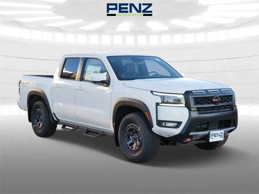 2026 Nissan Frontier Crew Cab PRO-4X photo 1