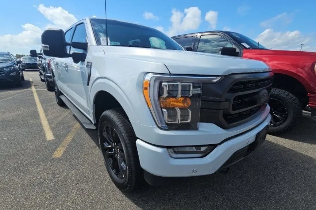 2022 Ford F-150 XLT photo 1