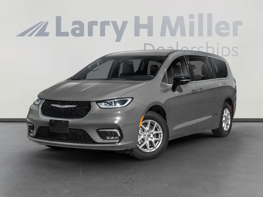 2025 Chrysler Pacifica photo 1