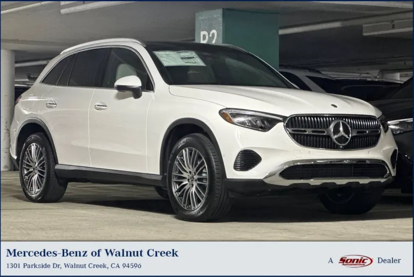 2026 Mercedes Benz GLC 300 photo 1