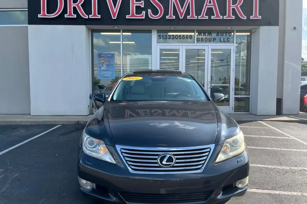 2011 Lexus LS 460 photo 1