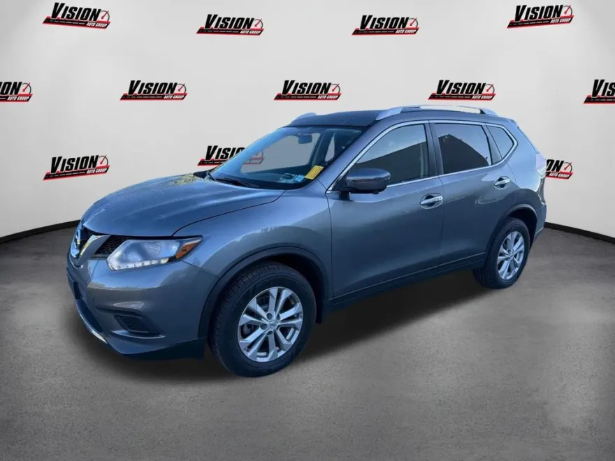 2016 Nissan Rogue SV photo 1