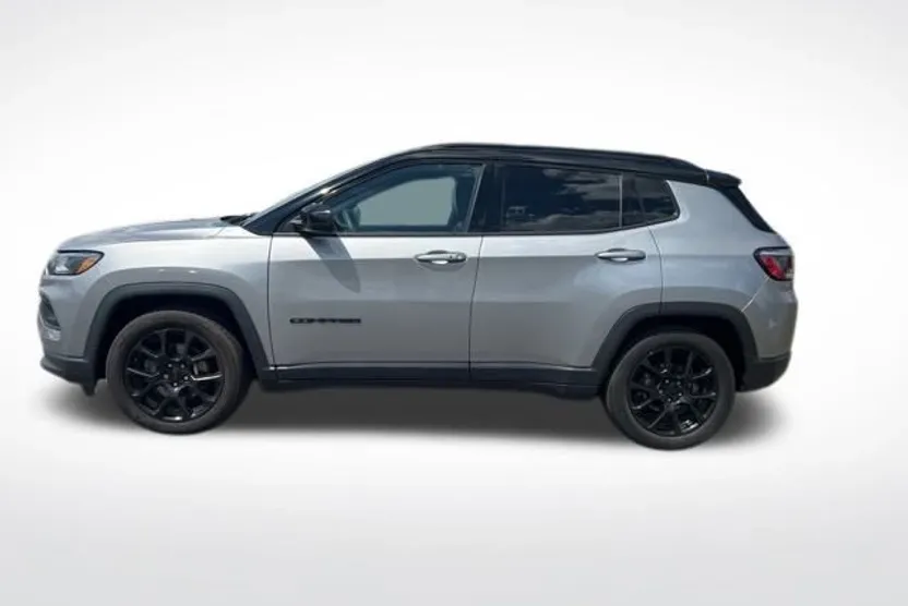 2022 Jeep Compass Altitude photo 1