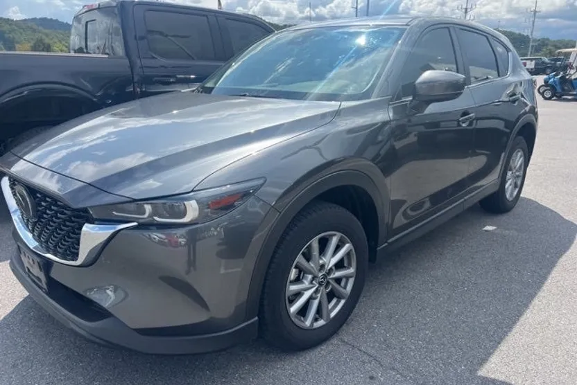 2023 Mazda CX-5 2.5 S Preferred photo 1