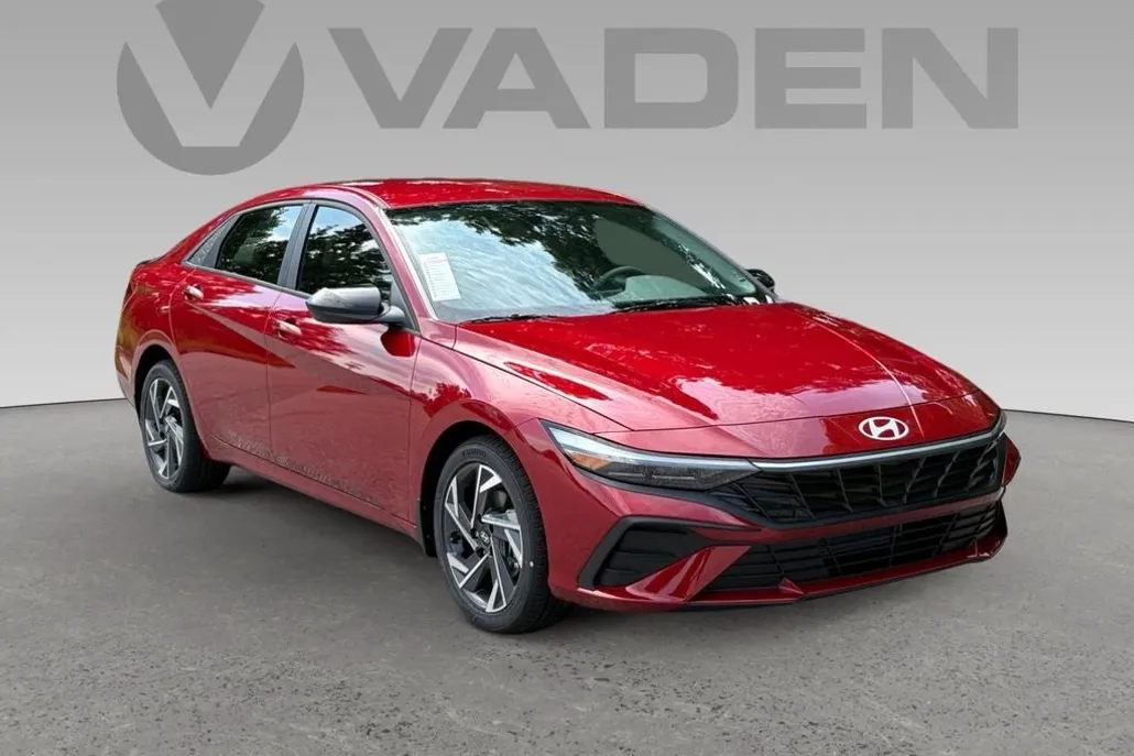 2025 Hyundai Elantra SEL Sport photo 1