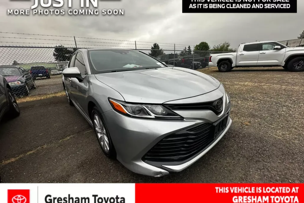 2019 Toyota Camry L photo 1