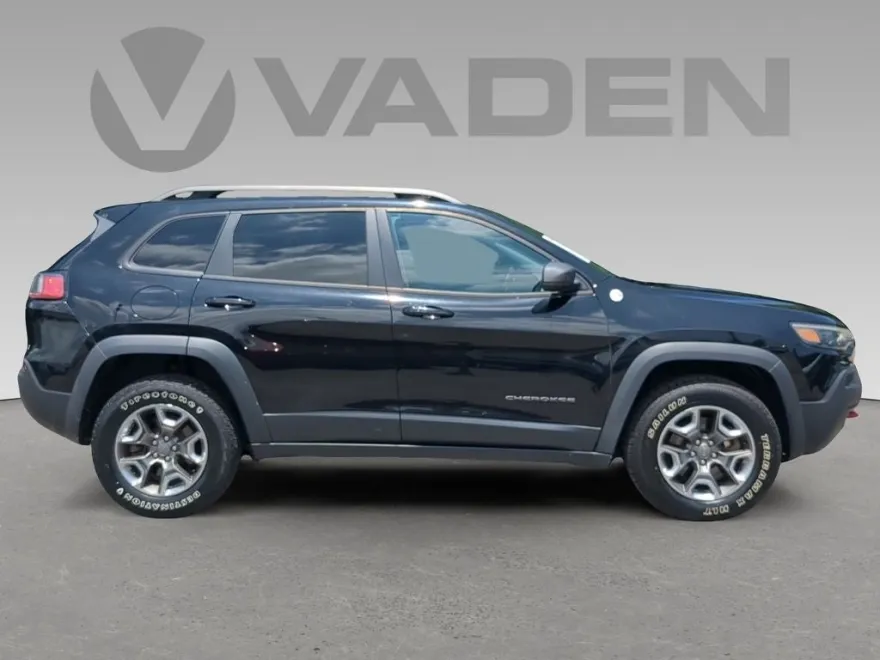 2019 Jeep Cherokee Trailhawk photo 1