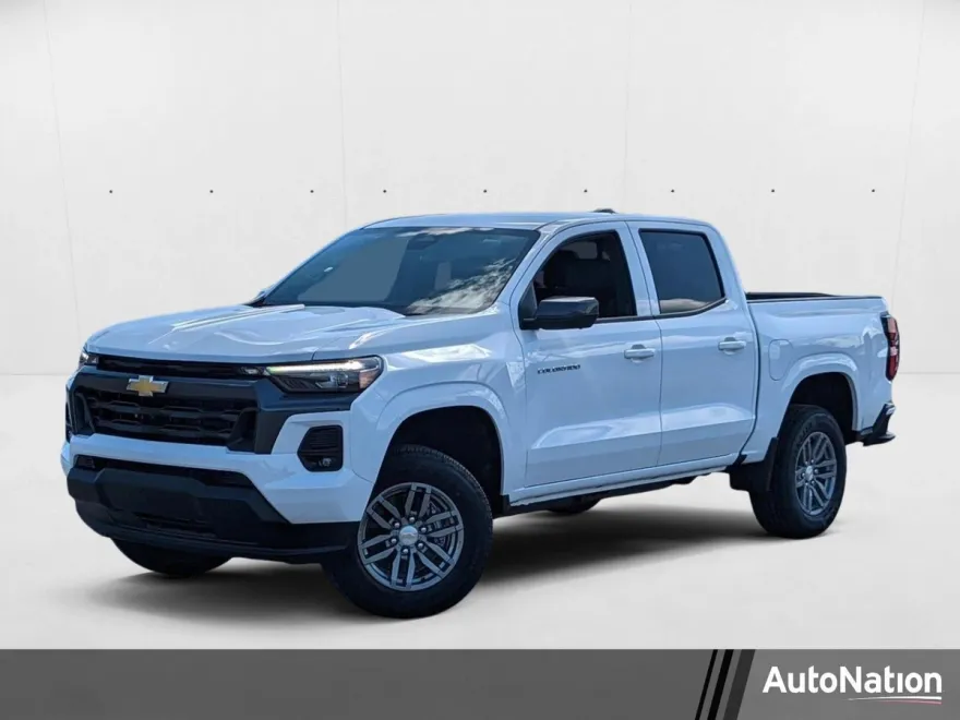 2025 Chevrolet Colorado Work Truck LT photo 1