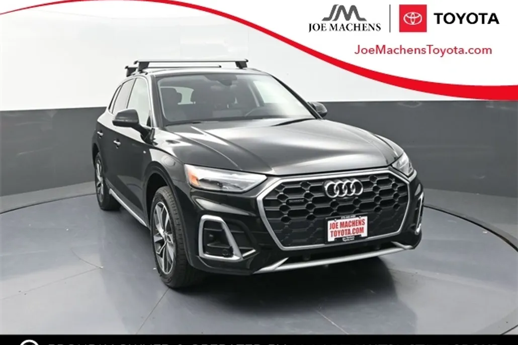 2024 Audi Q5 45 S line Premium photo 1