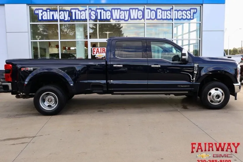 2024 Ford F-350 King Ranch photo 1