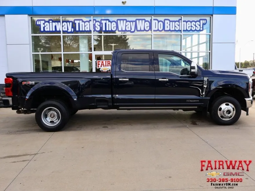 2024 Ford F-350 King Ranch photo 1
