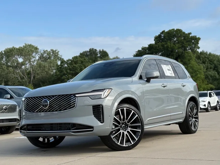 2026 Volvo XC90 photo 1