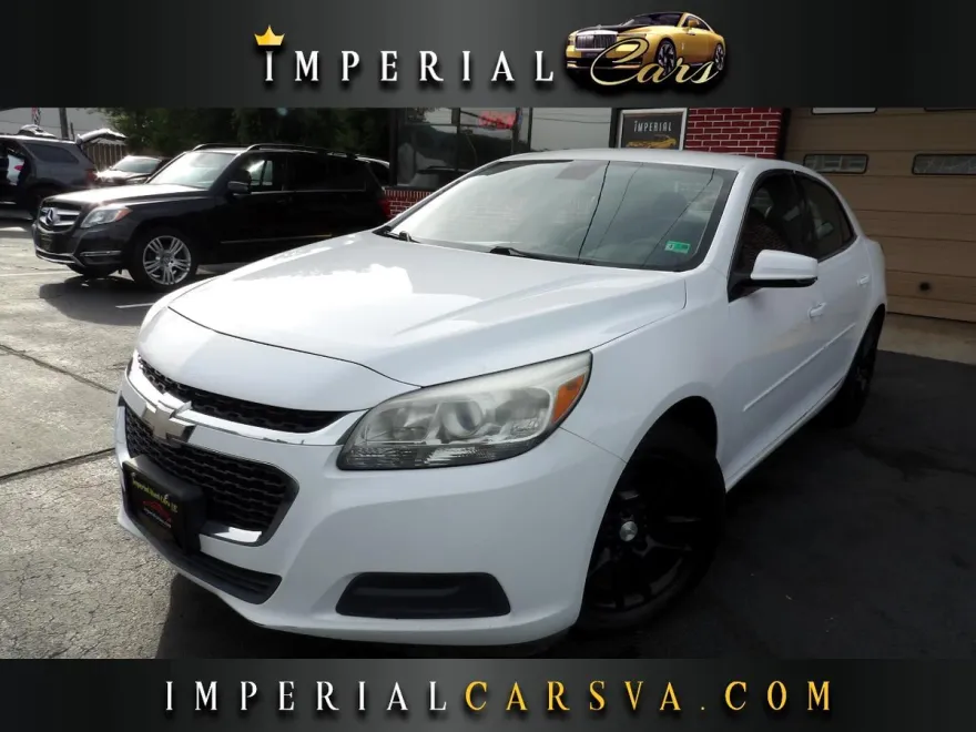 2015 Chevrolet Malibu 1LT photo 1