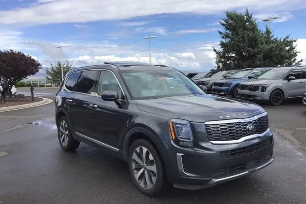 2020 Kia Telluride S photo 1