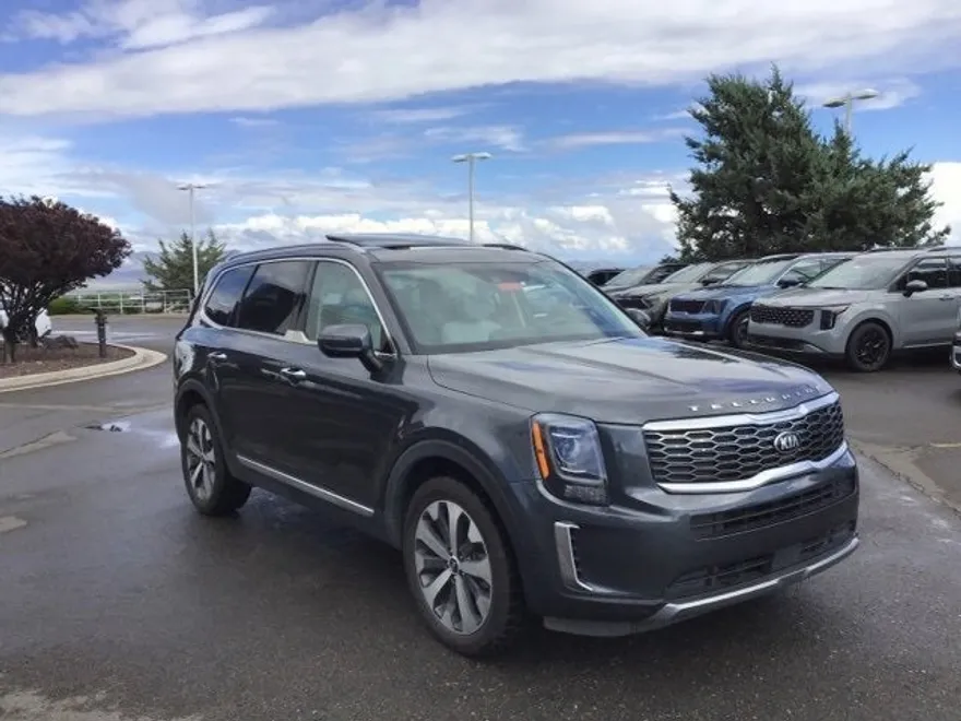 2020 Kia Telluride S photo 1