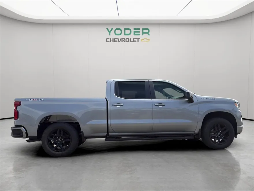 2025 Chevrolet Silverado 1500 RST photo 1