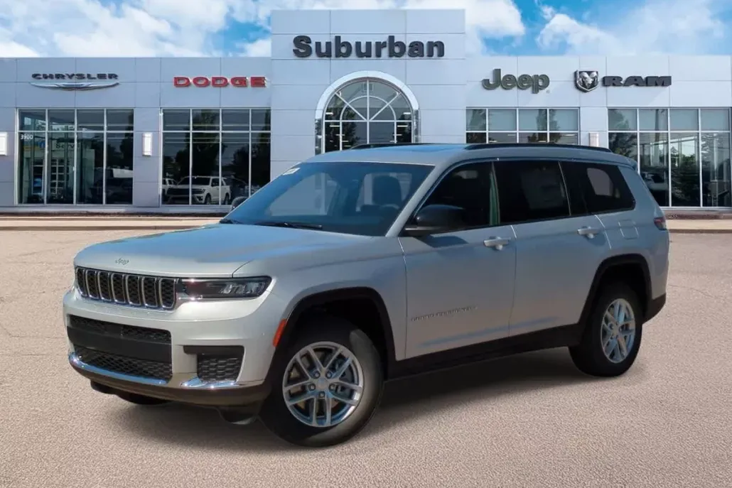 2025 Jeep Grand Cherokee Laredo photo 1