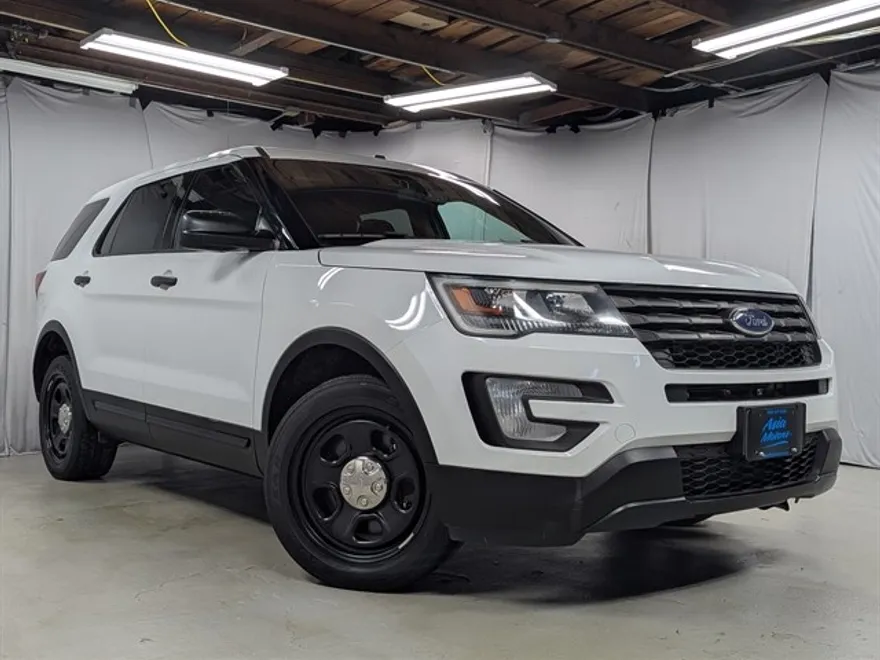 2017 Ford Explorer photo 1