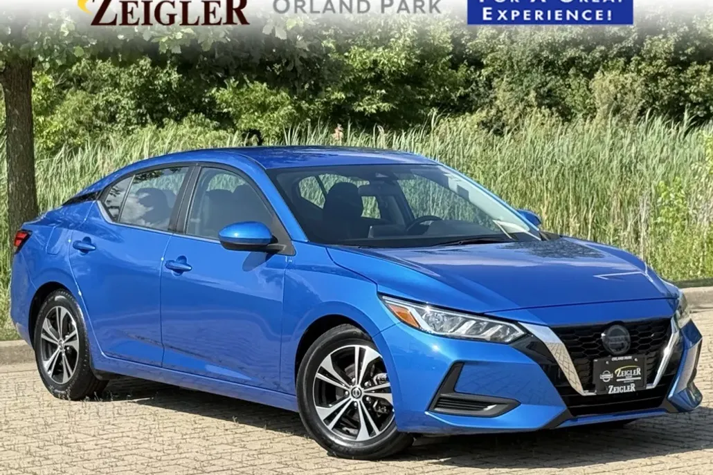 2022 Nissan Sentra SV photo 1