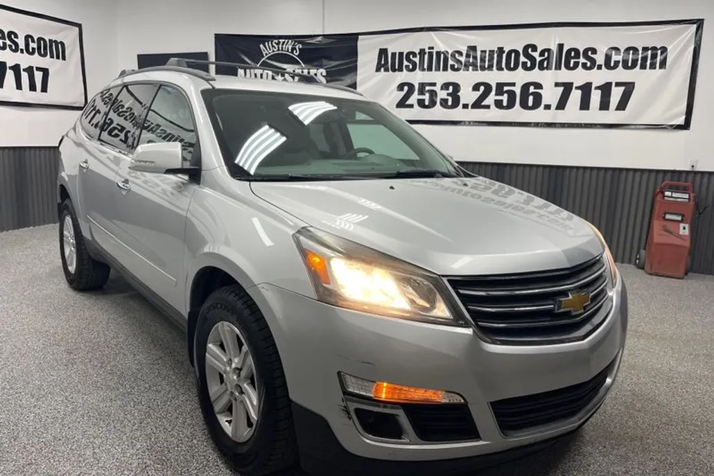 2014 Chevrolet Traverse 2LT photo 1