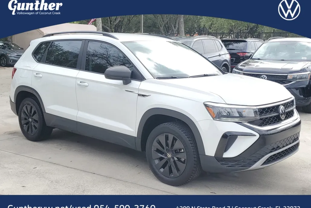 2023 Volkswagen Taos S photo 1