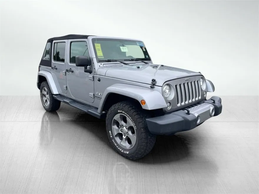 2018 Jeep Wrangler Unlimited Sahara photo 1