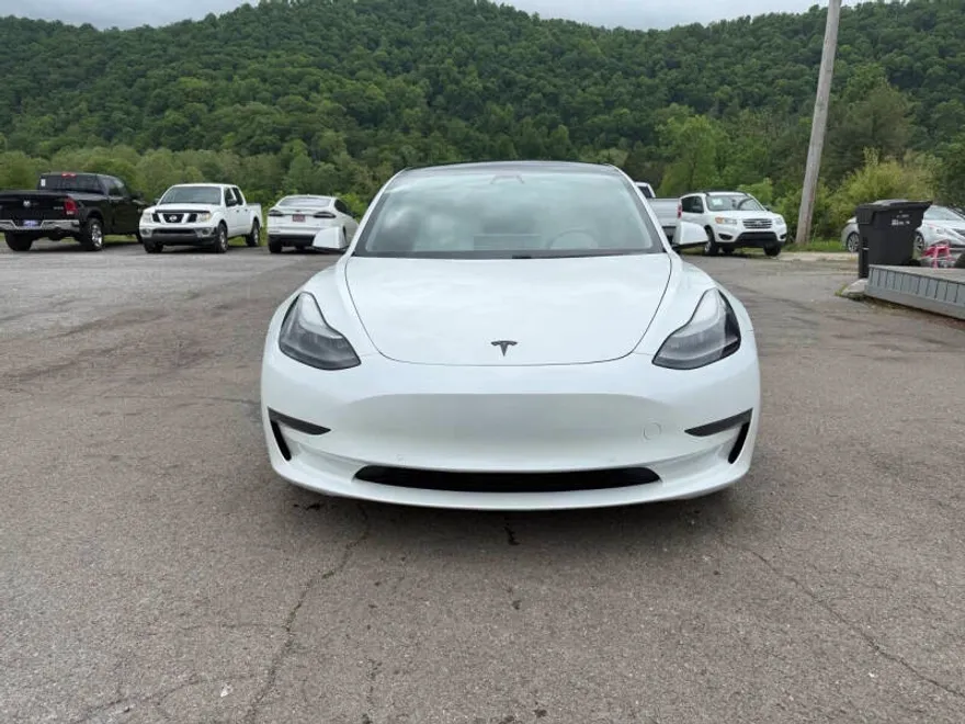 2021 Tesla Model 3 Standard Range Plus photo 1