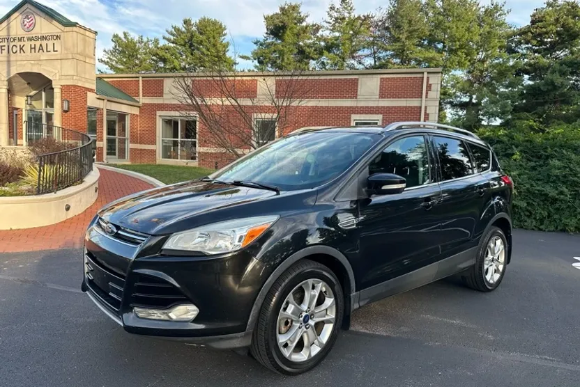 2015 Ford Escape Titanium photo 1