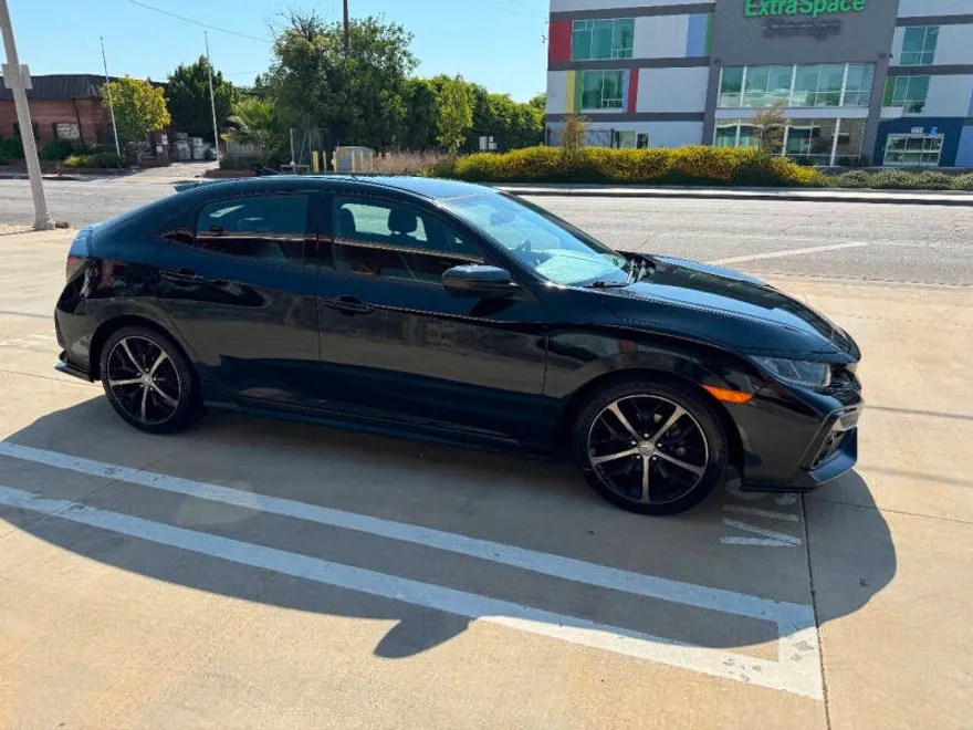 2021 Honda Civic Sport photo 1