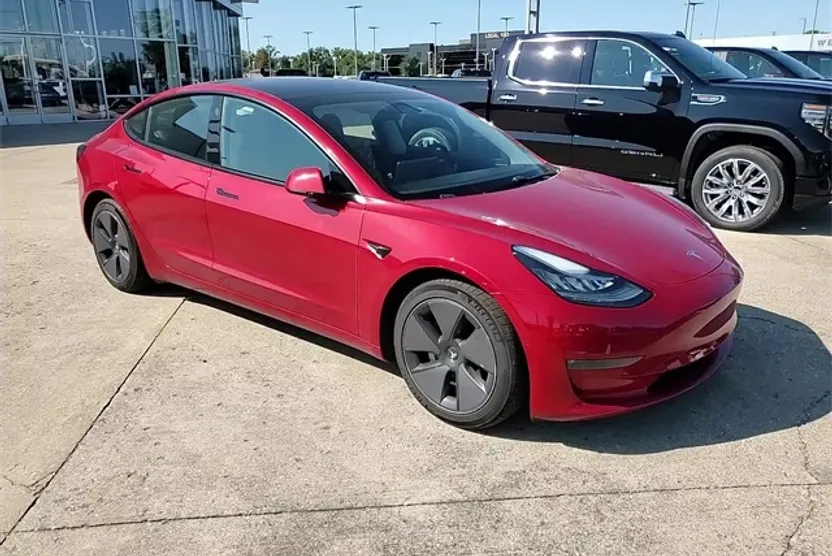 2021 Tesla Model 3 Long Range photo 1