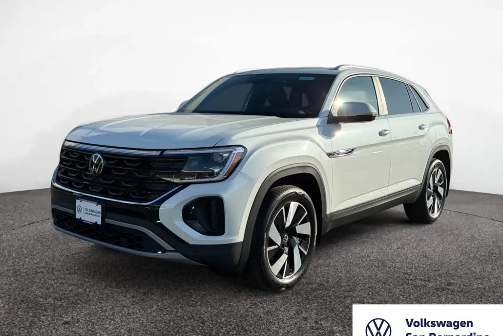 2026 Volkswagen Atlas Cross Sport SE Technology photo 1