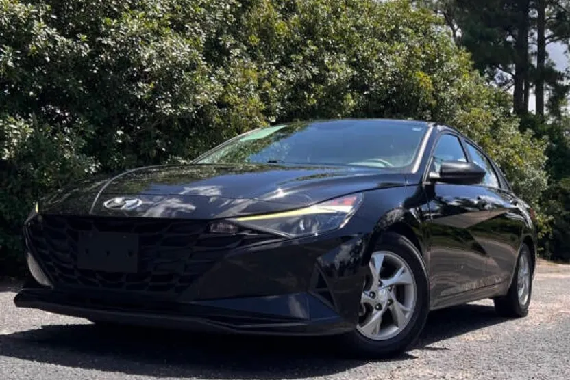 2021 Hyundai Elantra SE photo 1