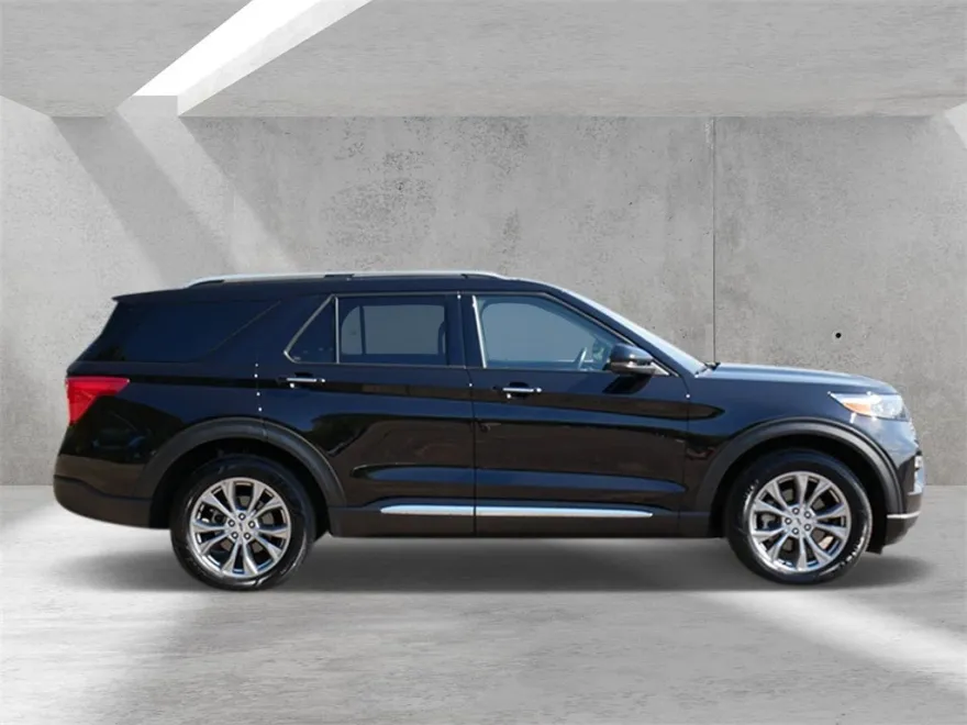 2022 Ford Explorer Limited photo 1