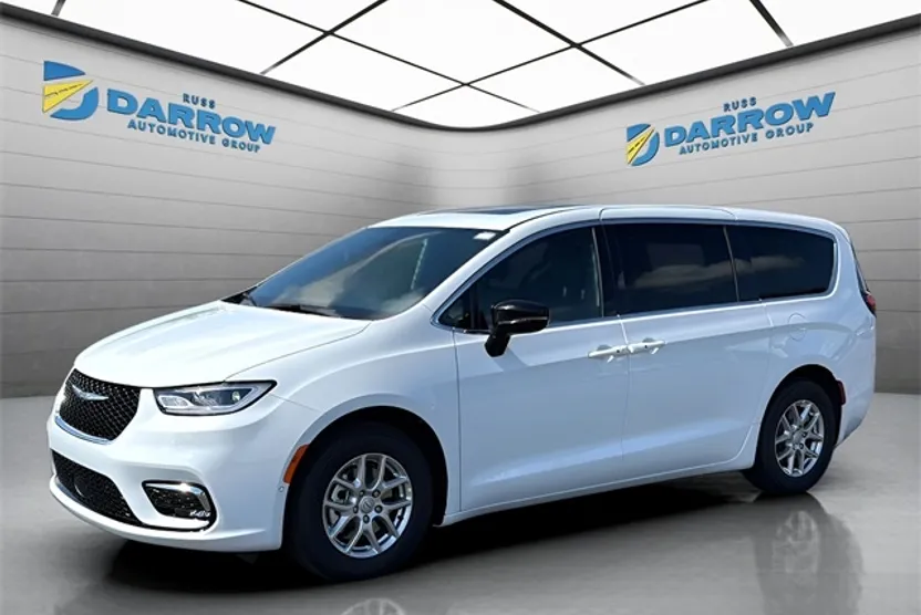 2026 Chrysler Pacifica photo 1