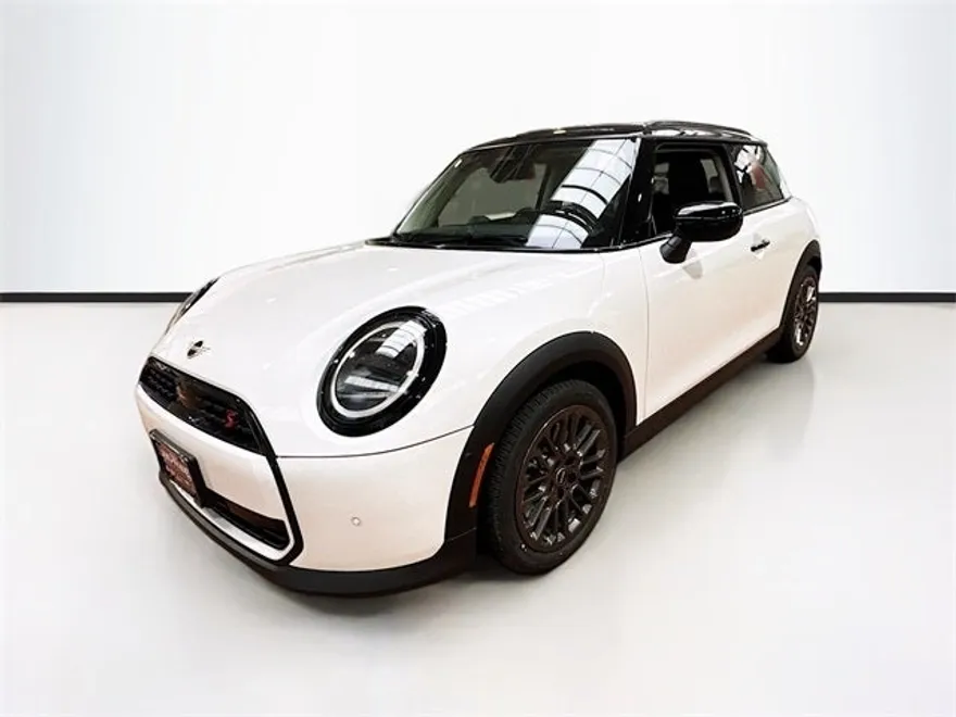 2025 Mini Cooper 2 Door Hardtop Signature photo 1