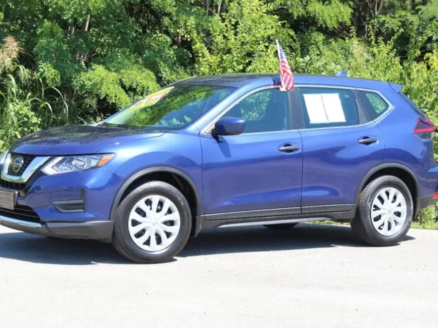 2020 Nissan Rogue S photo 1