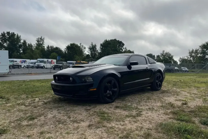 2014 Ford Mustang GT Premium photo 1