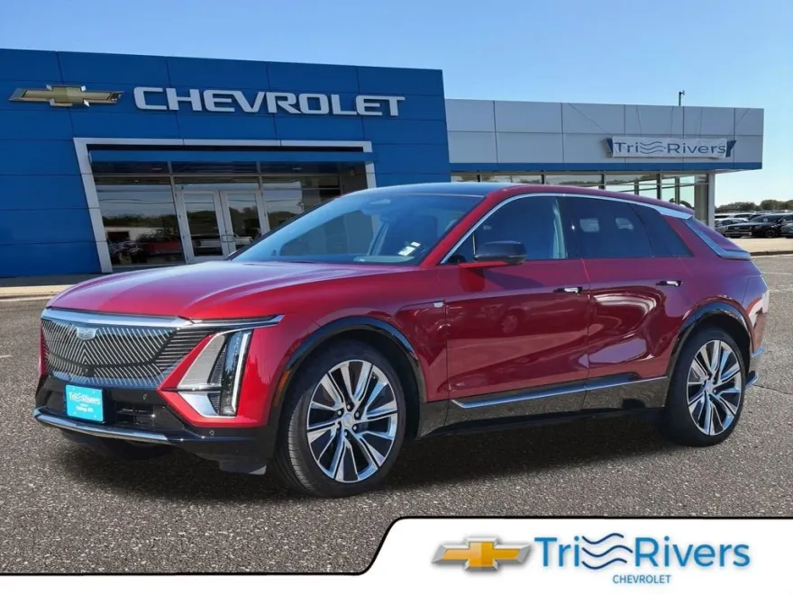 2024 Cadillac Lyriq Luxury photo 1