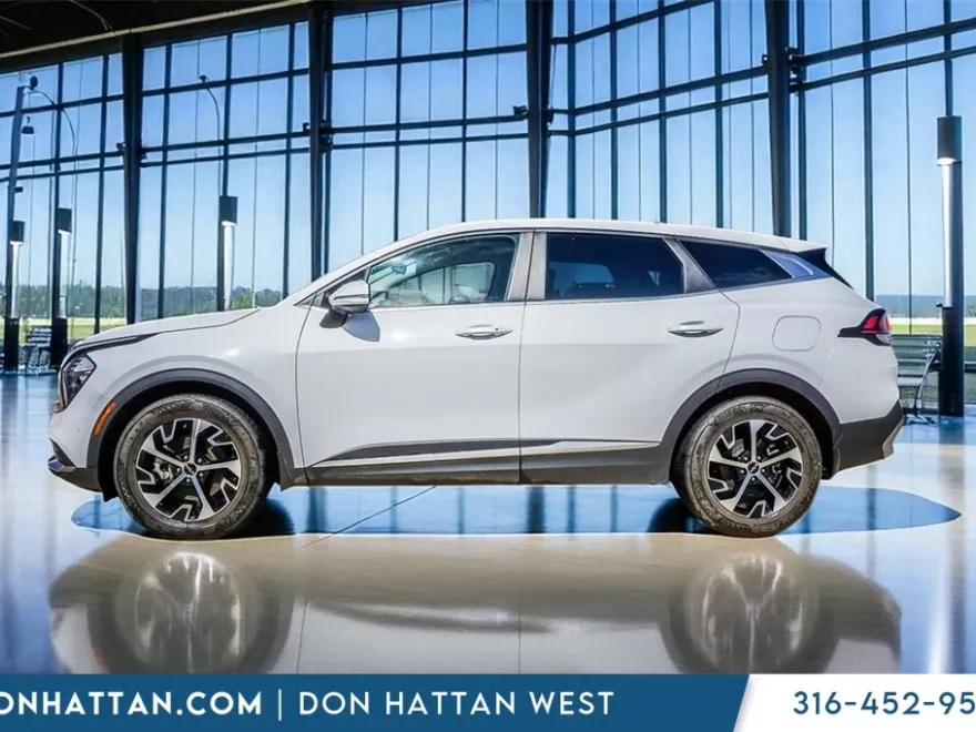 2023 Kia Sportage EX photo 1