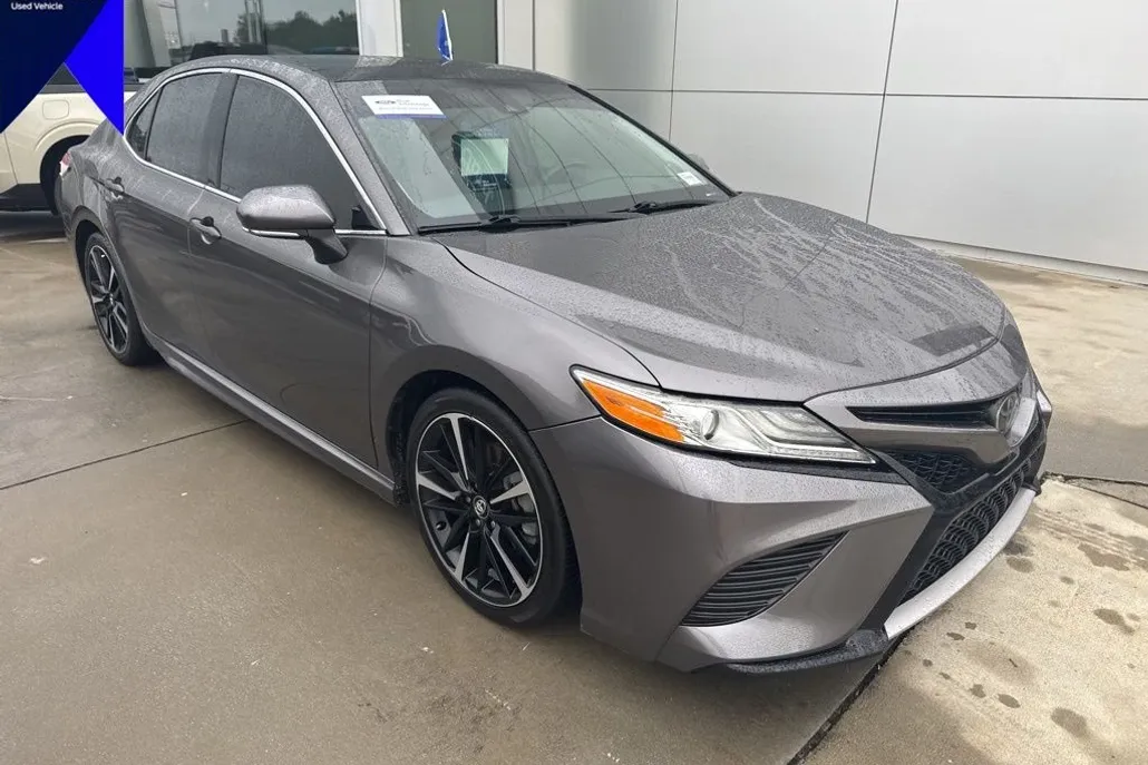 2020 Toyota Camry XSE V6 photo 1
