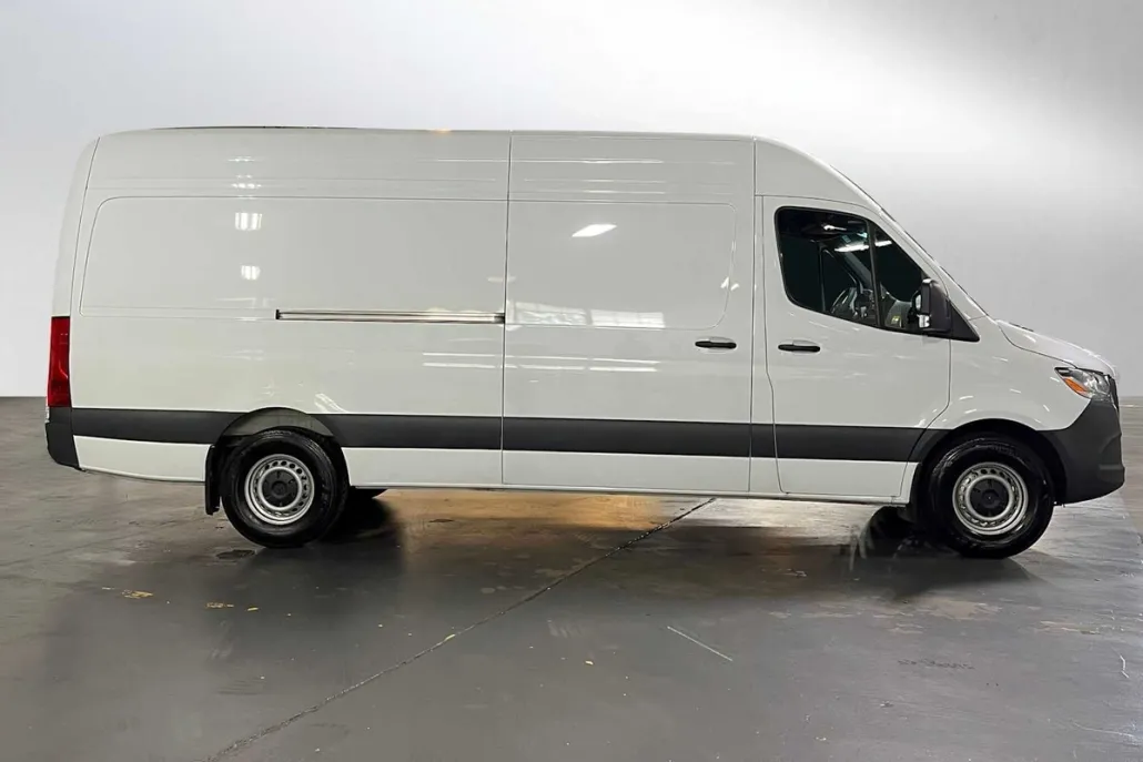 2025 Mercedes Benz Sprinter 2500 High Roof photo 1