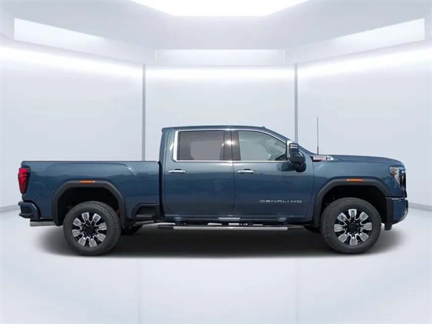 2026 Gmc Sierra 3500 HD Denali photo 1