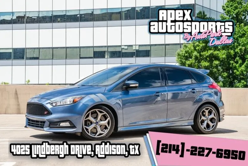 2018 Ford Focus ST photo 1