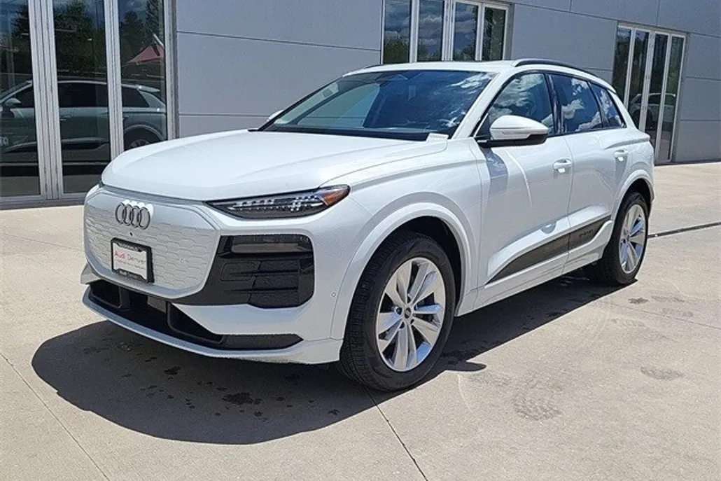 2025 Audi Q6 E-tron Premium Plus photo 1